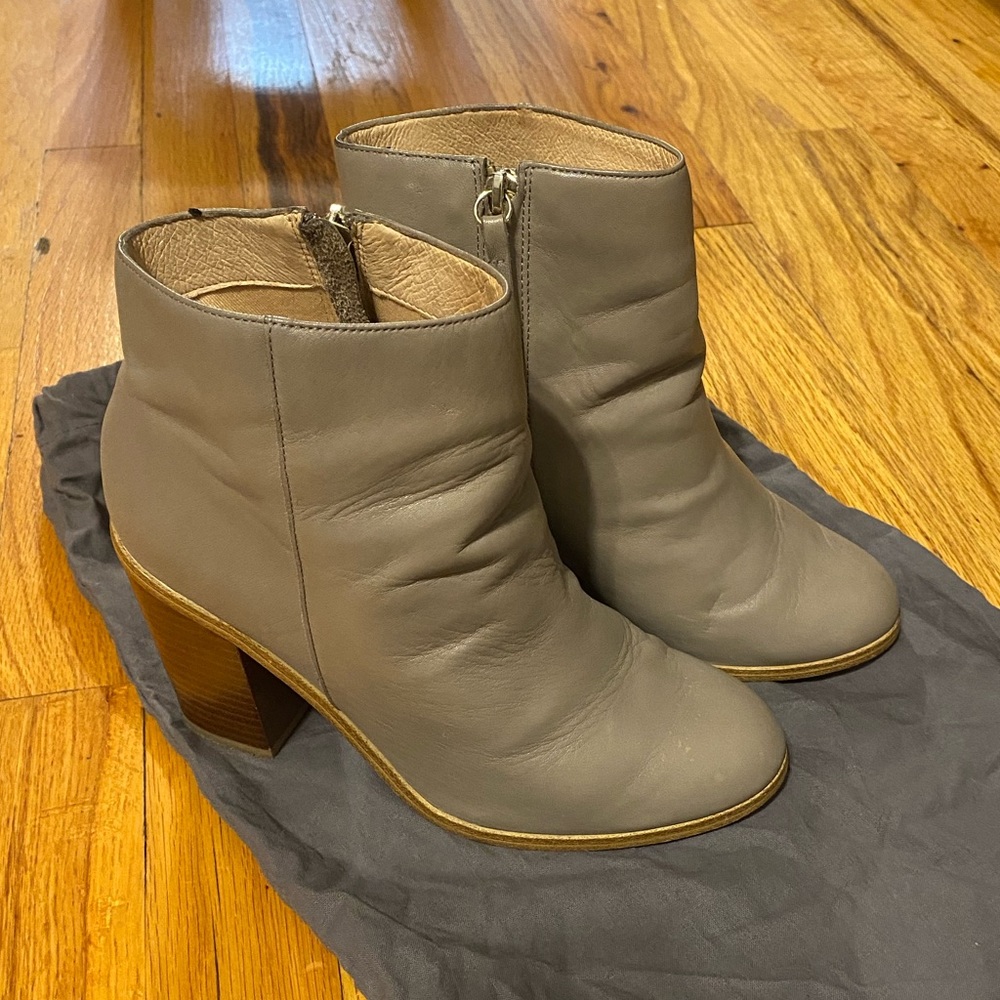 Gray GENUINE LEATHER BOOTS SIZE 7